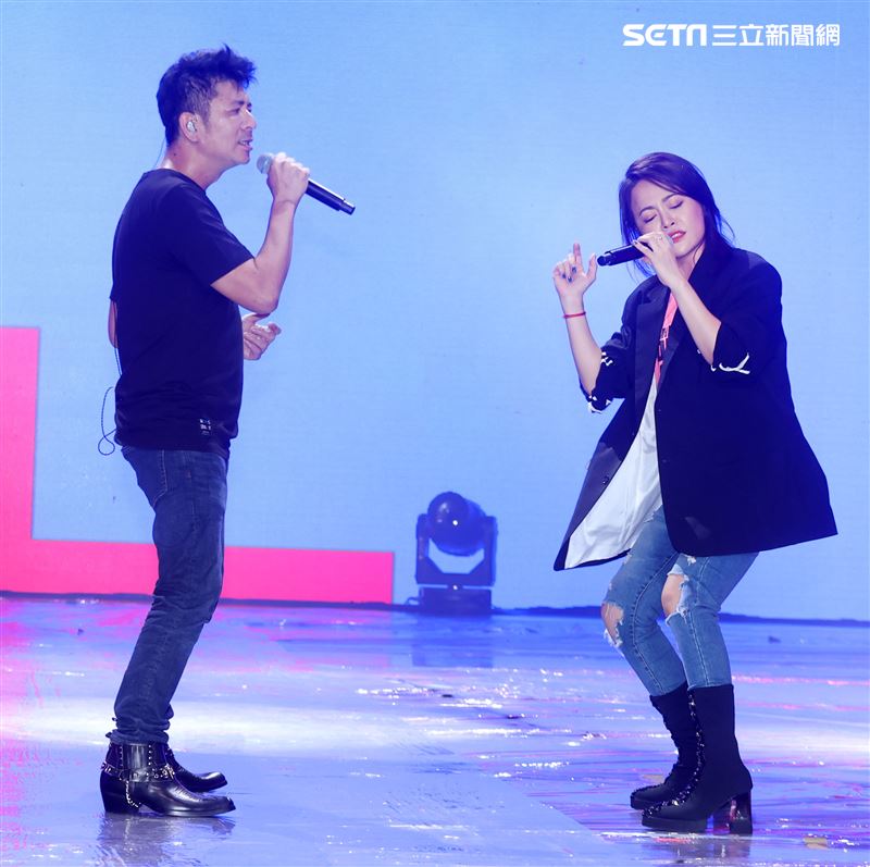 戴愛玲、荒山亮廣播金鐘彩排。（記者邱榮吉/攝影）