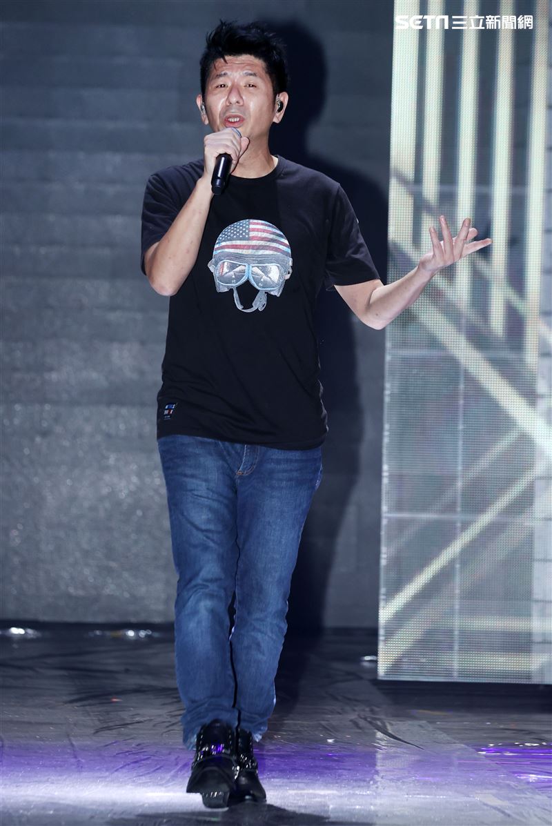 荒山亮廣播金鐘彩排。（記者邱榮吉/攝影）