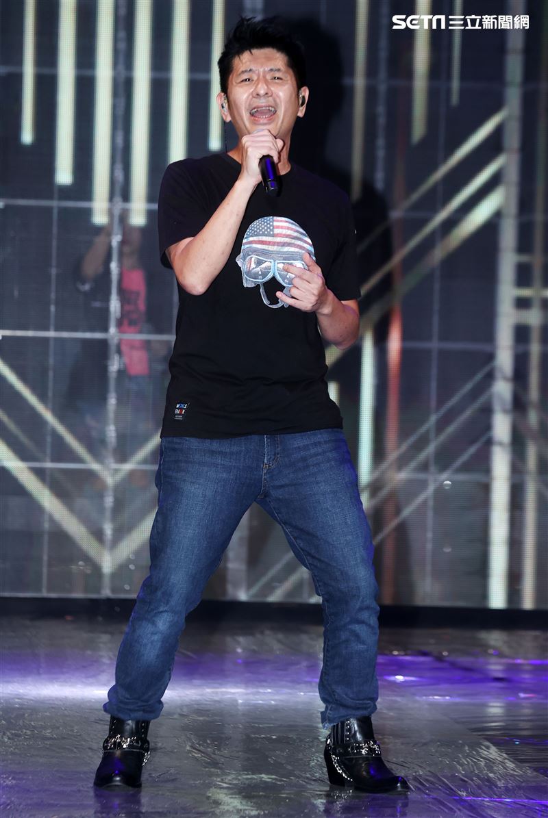 荒山亮廣播金鐘彩排。（記者邱榮吉/攝影）