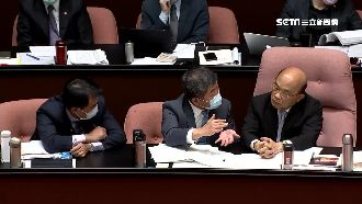 立院朝野美豬攻防 蘇揆陳時中坐隔壁