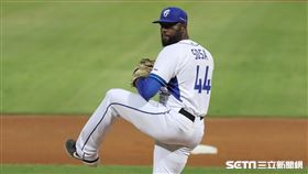 ▲富邦和將先發投手索沙。（圖／記者劉彥池攝影）