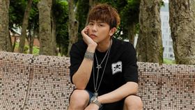 楊丞琳、小鬼、黃鴻升。(翻攝/臉書)