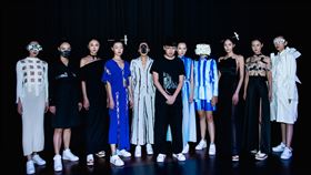 詹朴與凱渥模特兒受疫情影響，詹朴自創品牌APUJAN 2021春夏倫敦時裝秀18日首次以影像方式發表。（APUJAN提供）中央社記者戴雅真倫敦傳真 109年9月18日