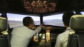 由台虎現役機師親自陪同帶飛。圖為情境示範圖。（圖／台虎提供）