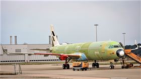 星宇航空在官方臉書上透露，「老四機」已完成機身接合。（圖／翻攝自星宇航空臉書）