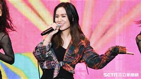 金曲歌王Leo王、孫盛希、宇宙人樂團演出。（圖／三立提供）