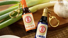 這瓶你家一定有！迷你金蘭醬油悠遊卡今天開搶（悠遊卡公司提供）