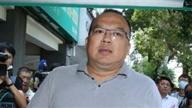 明金城靈堂悼小鬼。（圖／記者邱榮吉攝影）