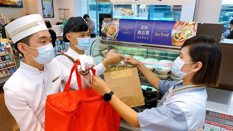 小七推出「外送店取」 訂王品、五星飯店可門市取餐 | 女孩 | 三立新聞網 SETN.COM