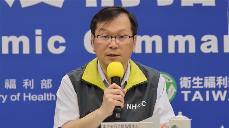 坊間赫見雙鋼印口罩　指揮中心回應了