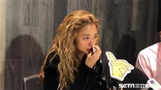 鬼鬼新歌首唱後爆哭「鬼哥來看我了」