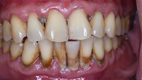 德威國際牙醫醫院