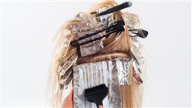 染髮,染髮劑。(圖/Pixabay)