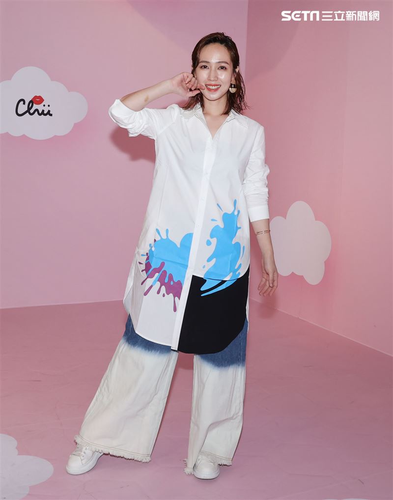 小薰三立新聞網專訪。（記者邱榮吉/攝影）