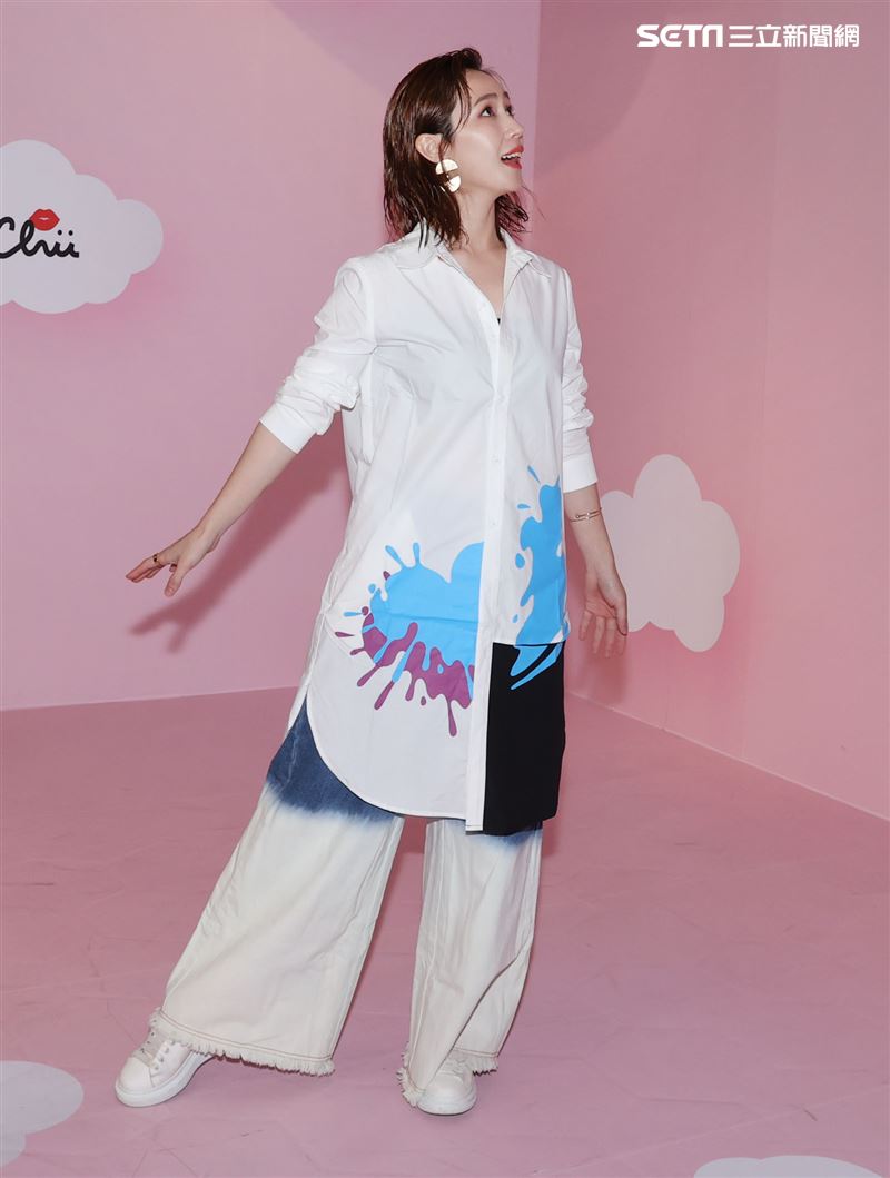 小薰三立新聞網專訪。（記者邱榮吉/攝影）