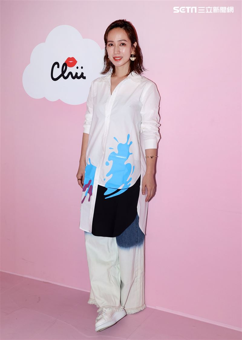 小薰三立新聞網專訪。（記者邱榮吉/攝影）