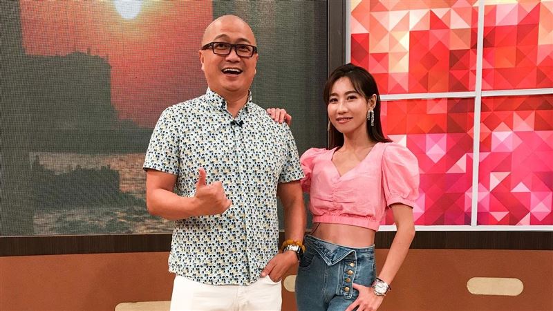 辣妻雪乳炸出被看光　私照外流超尷尬