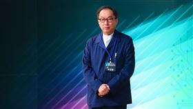 林百里：台灣AI供應鏈完整　應上下游整合廣達電腦董事長林百里21日表示，預期2025年人工智慧（AI）與物聯網（IOT）將完全結合在一起，包括手機、車用、擴增實境與智慧音箱等，台灣AI供應鏈及技術鏈完整，不過，應上下游整合。中央社記者王騰毅攝　109年9月21日