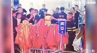 信義夜店互毆　22歲男反控警踩斷腳