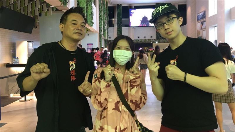 孫安佐無預警現身新北電影院　原因曝