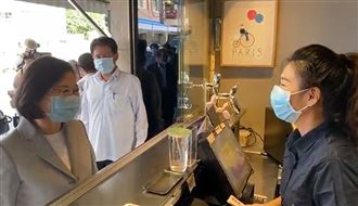 海軍棄單88杯 小英購150杯暖爆