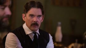 《特斯拉》（Tesla）劇照。（圖／海樂影業提供）