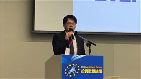 億光搶進智慧城市應用 爭取歐盟商機投資歐盟論壇22日登場，LED廠億光旗下億光智能科技公司總經理室協理徐錫川表示，億光已打入歐洲智慧照明市場，建議台廠發展智慧城市相關應用，有助爭取歐盟商機。中央社記者吳家豪攝　109年9月22日