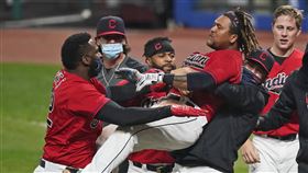 ▲拉米瑞茲（Jose Ramirez）炸裂再見3分砲。（圖／美聯社／達志影像）