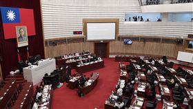 韓國瑜,陳其邁,高雄市議會,藍綠交鋒