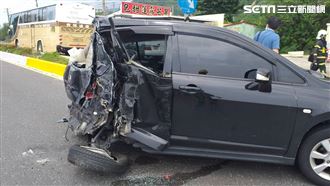 枋山台一線車禍　女駕駛卡車內