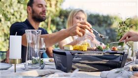 Aurora極光／極鏡桌面式木炭烤肉爐（圖／品牌提供）