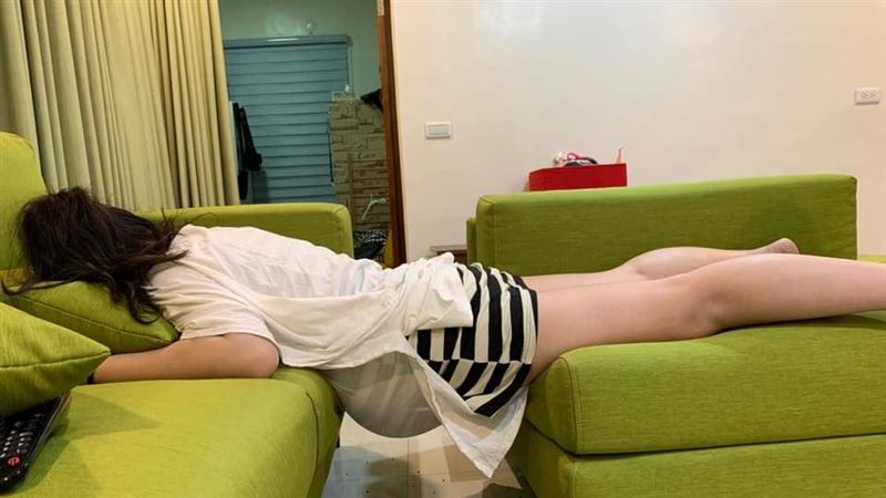 孕婦腰酸想趴睡　神隊友一招萬人讚爆