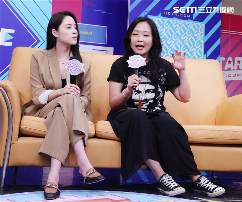 歐陽妮妮、導演謝禮如安安大明星(戲劇宣傳) 。（記者邱榮吉/攝影）