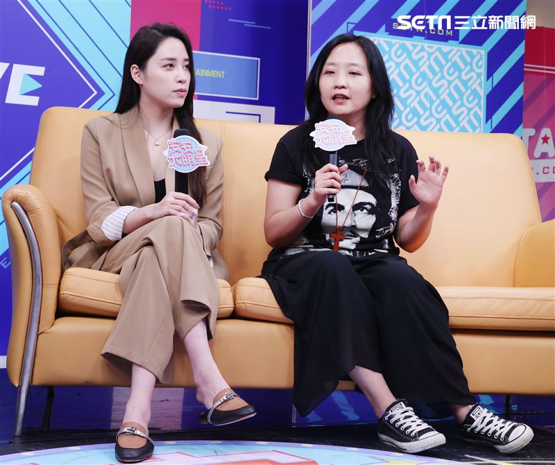 歐陽妮妮、導演謝禮如安安大明星(戲劇宣傳) 。（記者邱榮吉/攝影）