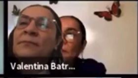 視訊會議到一半，瓦倫汀娜的畫面中竟出現2個她。（圖／翻攝自推特）