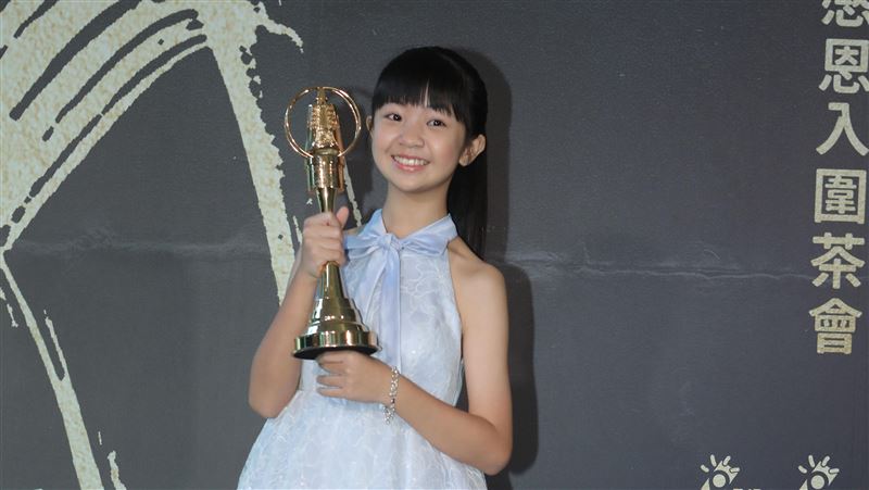 俗女小童星長大了　入圍金鐘辣曬長腿