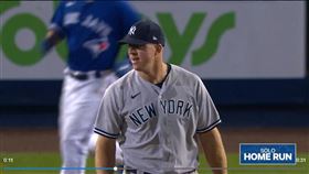 ▲洋基40歲捕手克拉茲（Erik Kratz）登板投球。（圖／翻攝自MLB官網）