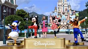 港府收回預留用地  迪士尼樂園：極度失望香港政府23日宣布收回一塊迪士尼樂園預留用地，相信是用來建興房屋，以解決本地緊張的住房問題；迪士尼對此表示「極度失望」。（中通社資料照）中央社  109年9月24日