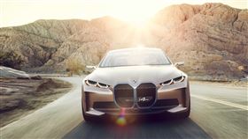 ▲BMW Concept i4（圖／翻攝自BMW官網）