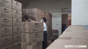 假口罩、北極熊、崇光 英肯／翻攝畫面