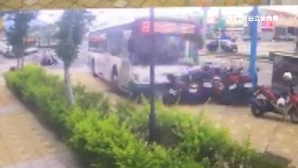 客運衝「騎樓人行道」　雙北年罰百件