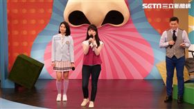 高嘉瑜神情專注與林姿吟合唱追追追／公視台語台