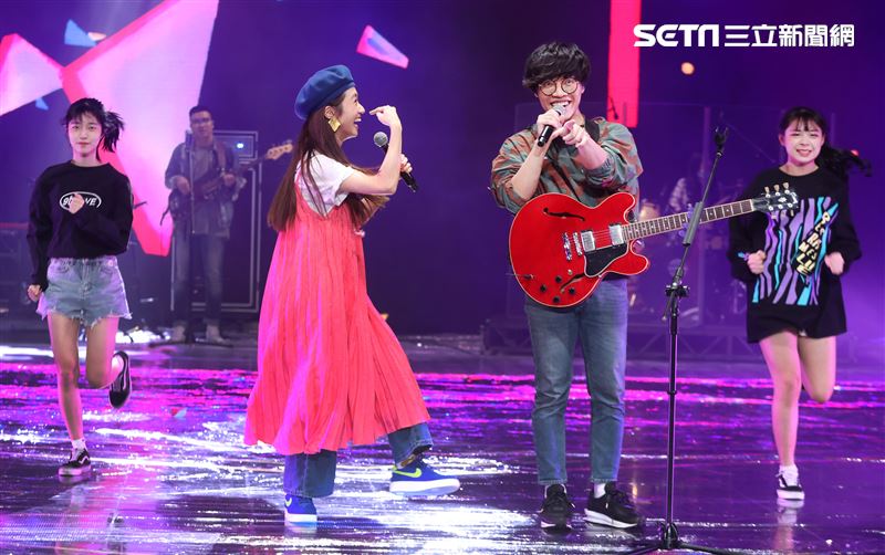 「第55屆電視金鐘獎」主持人盧廣仲、Lulu彩排。（記者邱榮吉/攝影）