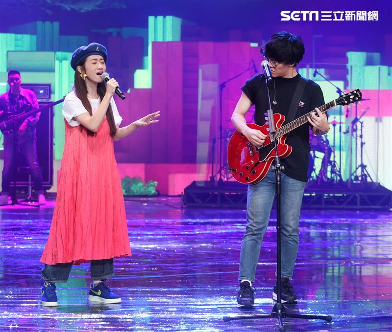 「第55屆電視金鐘獎」主持人盧廣仲、Lulu彩排。（記者邱榮吉/攝影）