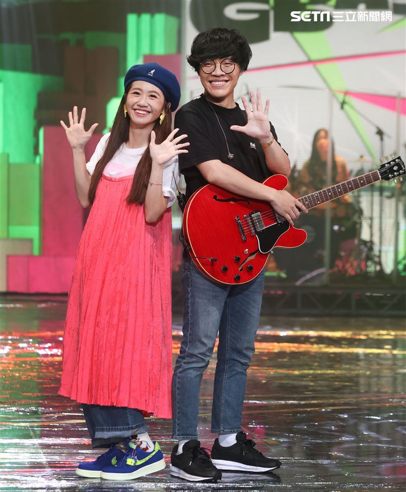 「第55屆電視金鐘獎」主持人盧廣仲、Lulu彩排。（記者邱榮吉/攝影）