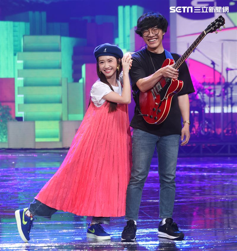 「第55屆電視金鐘獎」主持人盧廣仲、Lulu彩排。（記者邱榮吉/攝影）