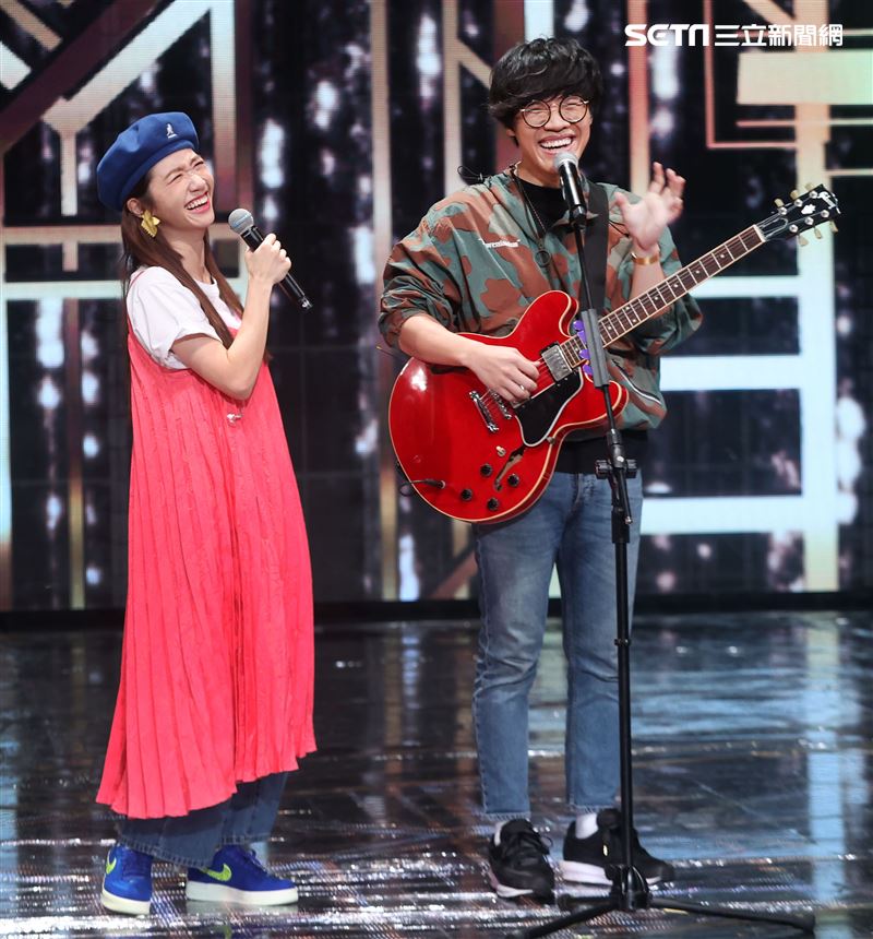 「第55屆電視金鐘獎」主持人盧廣仲、Lulu彩排。（記者邱榮吉/攝影）