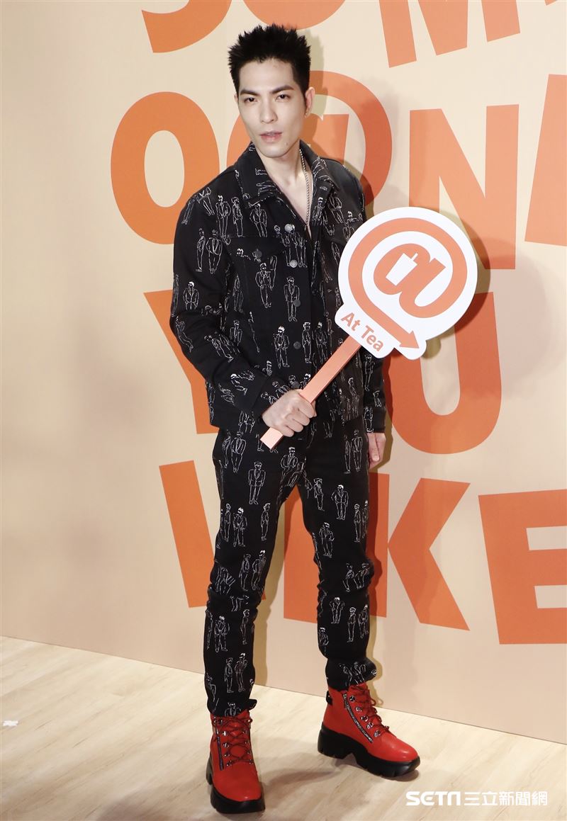 蕭敬騰飲料店開幕記者會。（圖／記者林聖凱攝影）