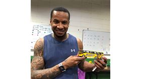 中信兄弟推出球員巴士迴力車。（圖／中信兄弟提供）