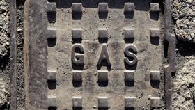 ▲氣爆，瓦斯，氣體，人孔蓋。（示意圖／翻攝自Pixabay）